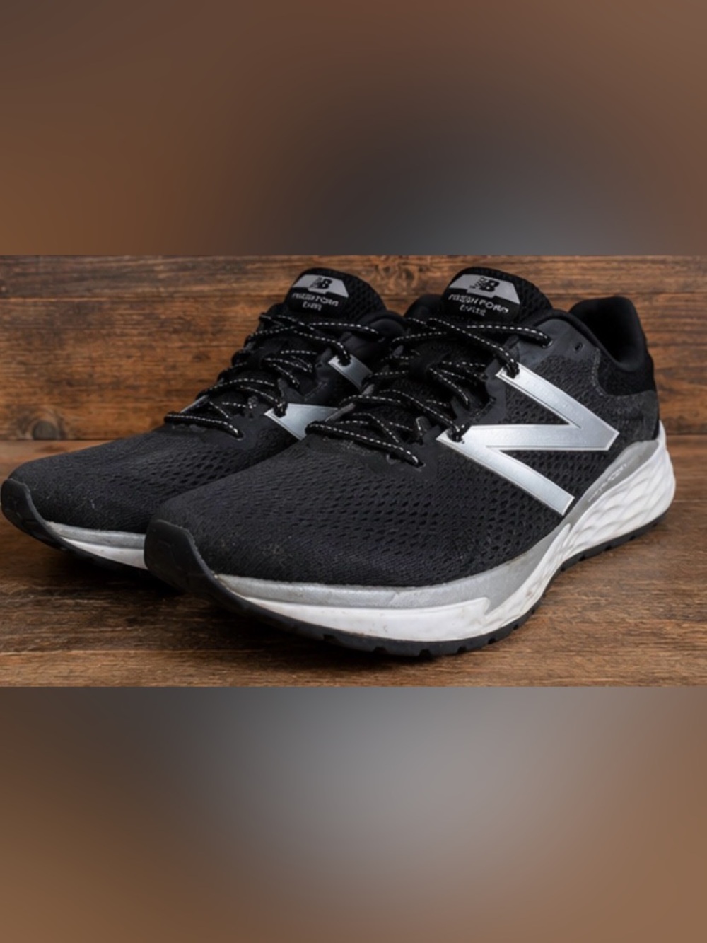 New Balance Fresh Foam Arishi v4 Running Shoes Women’s Size 12 Black Silver.